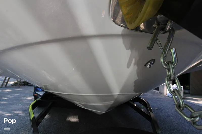 Slide: The Image of Crownline Boats E205XS 2019 - 16492129