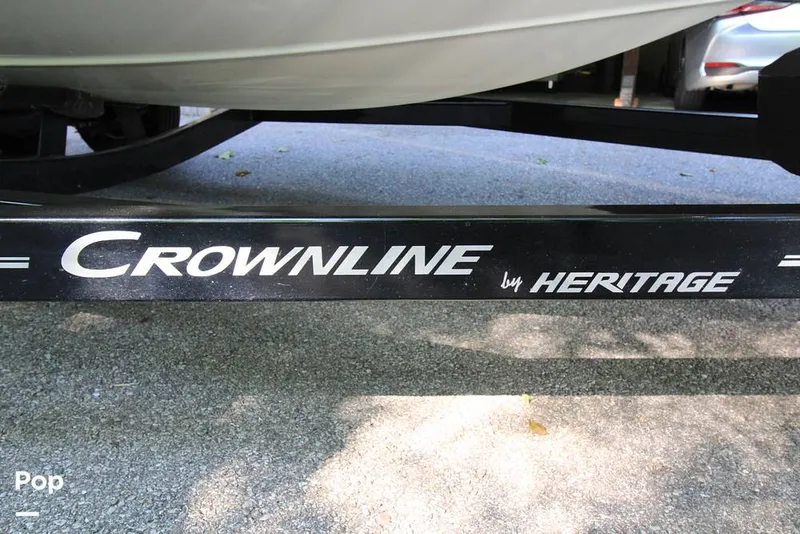 Slide: The Image of Crownline Boats E205XS 2019 - 16492134