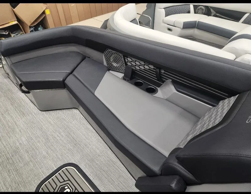 Slide: The Image of Harris Crowne 250 2024 - 3