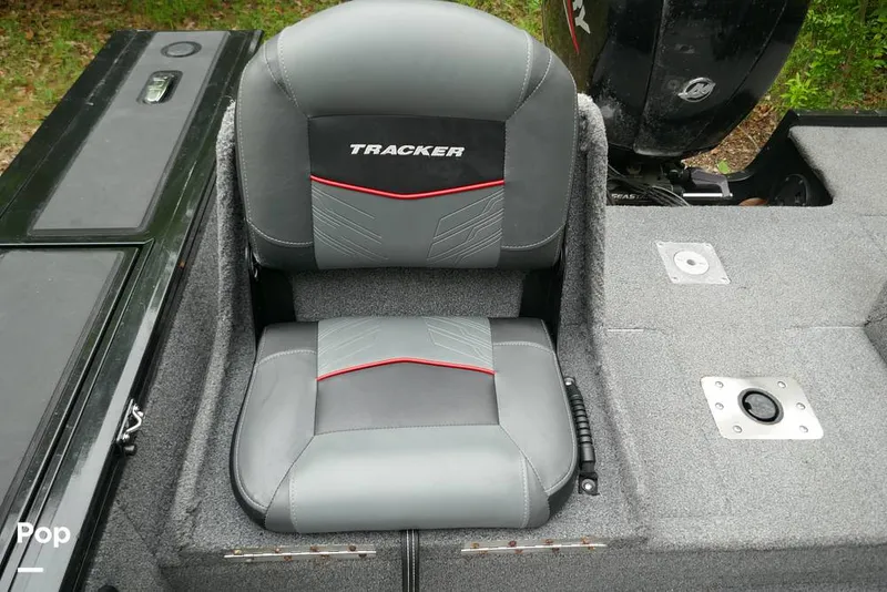 Slide: The Image of Tracker Targa V19 2022 - 16407224