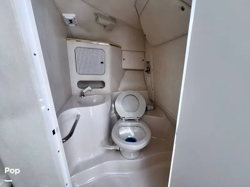 Slide: The Image of Sea Ray 280 Sun Sport 2000 - 16425445