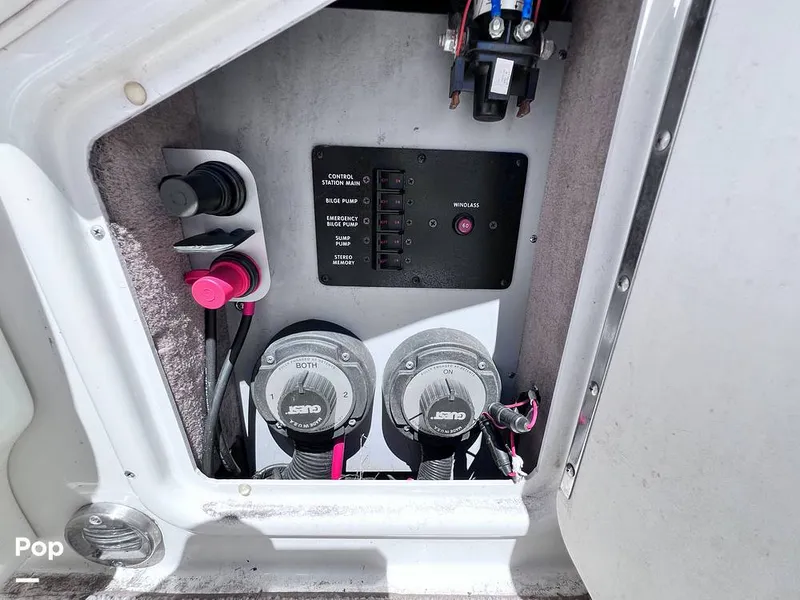 Slide: The Image of Sea Ray 280 Sun Sport 2000 - 16539262