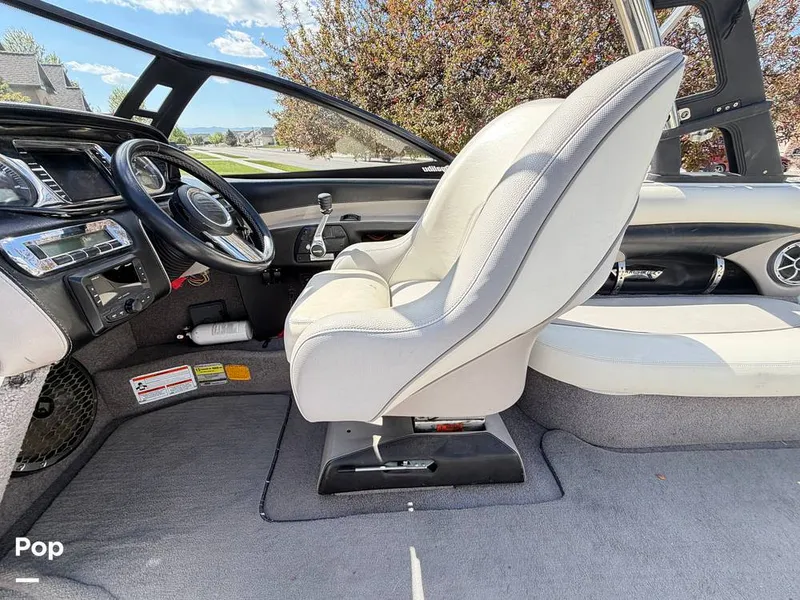 Slide: The Image of Malibu Wakesetter 23 LSV 2010 - 16413774