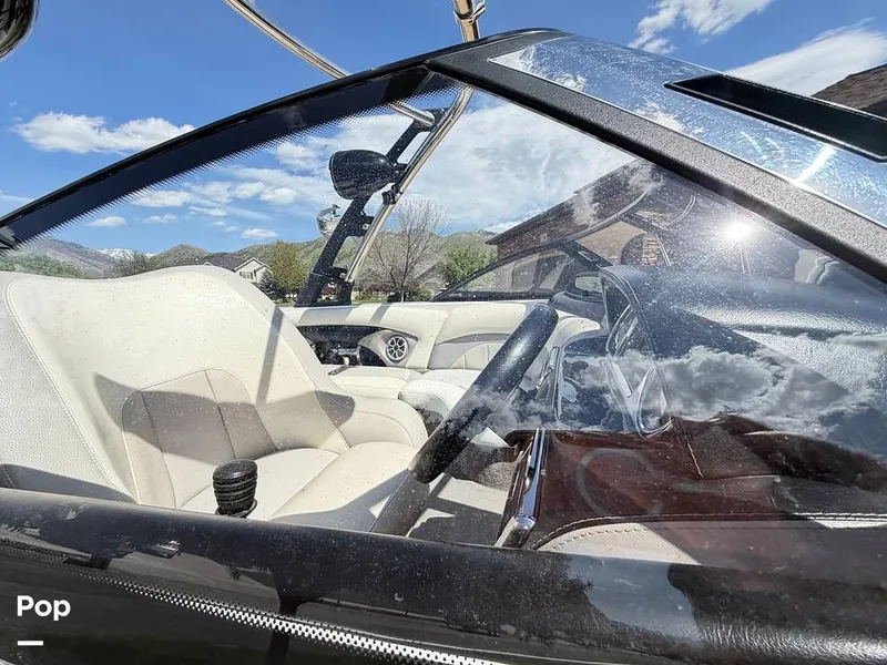 Slide: The Image of Malibu Wakesetter 23 LSV 2010 - 16413804