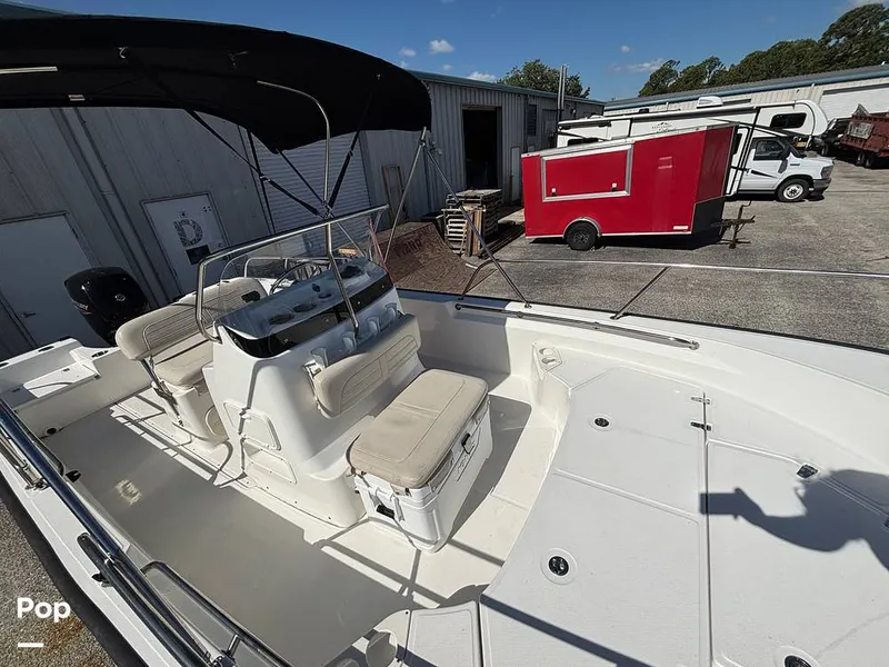 Slide: The Image of Boston Whaler Montauk 190 2023 - 16395055