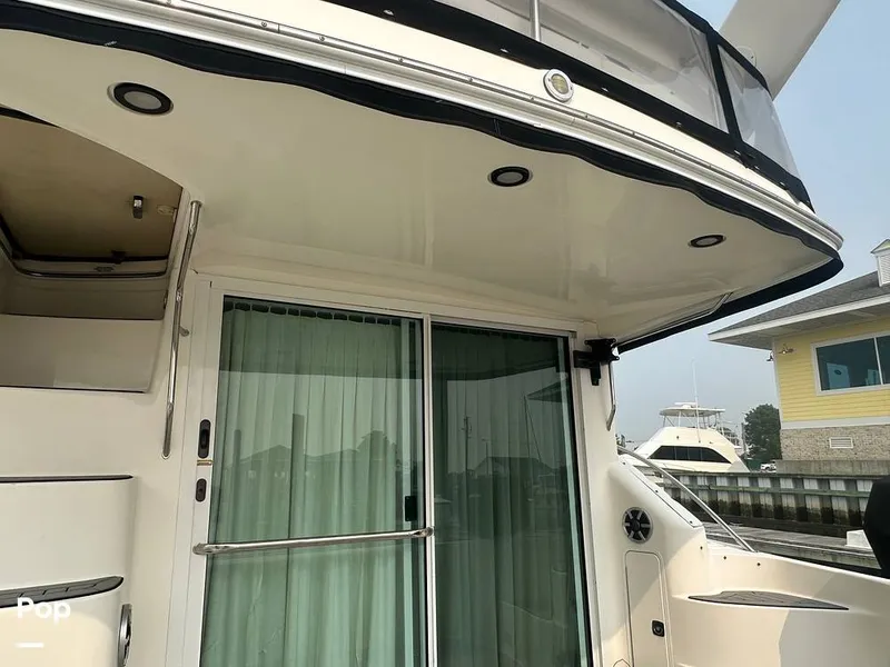 Slide: The Image of Sea Ray 400 Sedan Bridge 1999 - 16604439