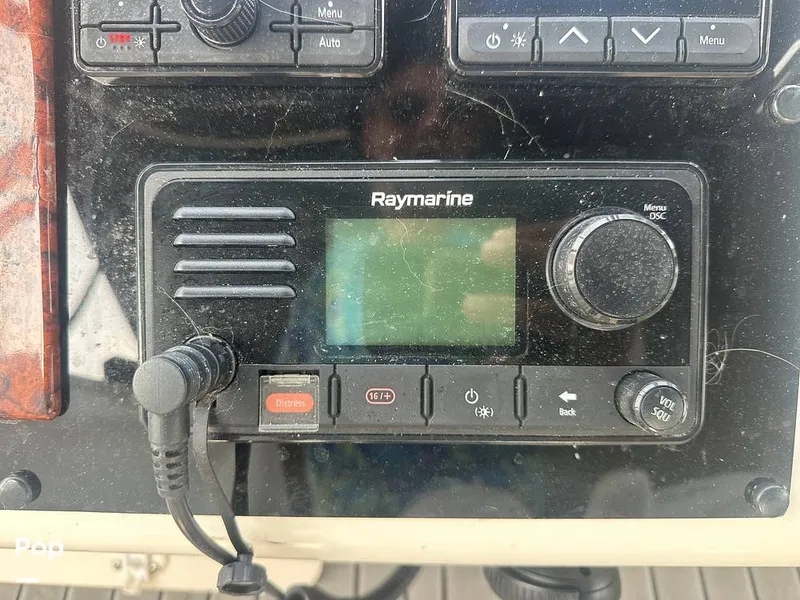 Slide: The Image of Sea Ray 400 Sedan Bridge 1999 - 16604511