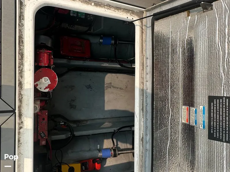 Slide: The Image of Sea Ray 400 Sedan Bridge 1999 - 16604471