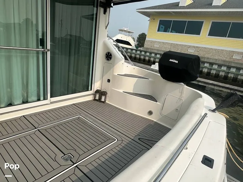 Slide: The Image of Sea Ray 400 Sedan Bridge 1999 - 16604440