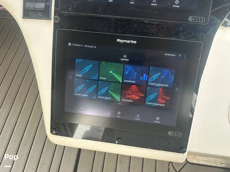 Slide: The Image of Sea Ray 400 Sedan Bridge 1999 - 16604516
