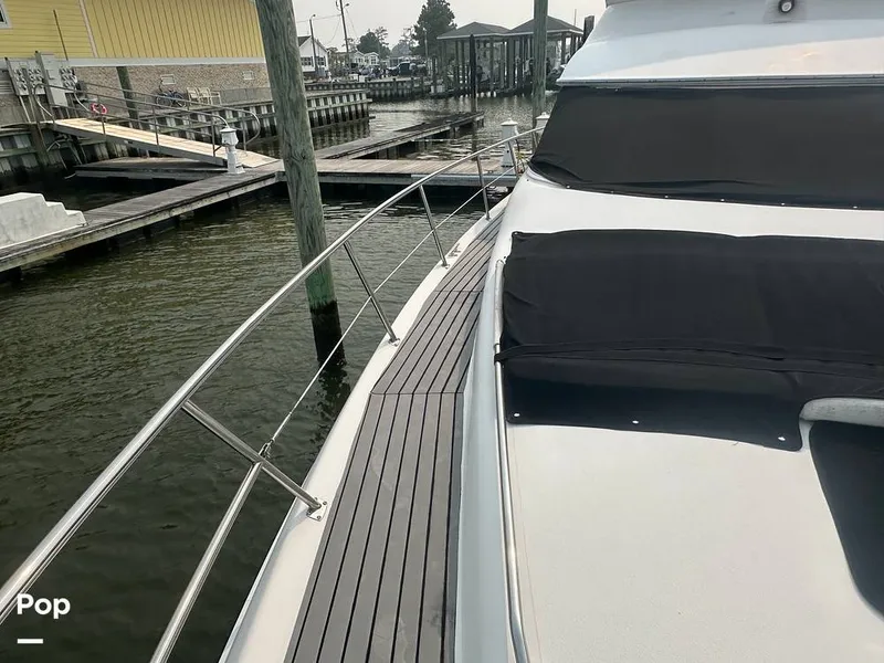 Slide: The Image of Sea Ray 400 Sedan Bridge 1999 - 16604455