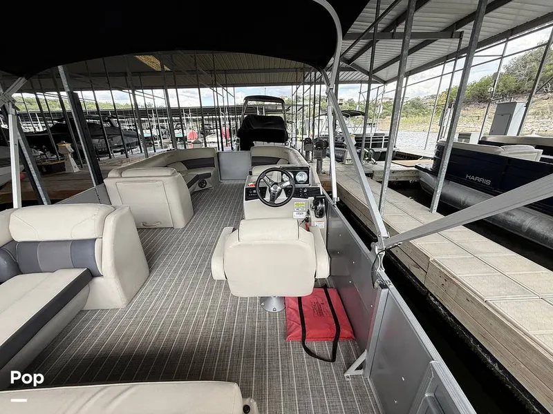 Slide: The Image of Harris Cruiser 230 2023 - 16814700