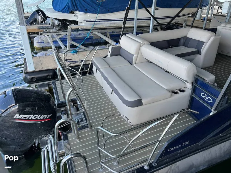 Slide: The Image of Harris Cruiser 230 2022 - 16407154