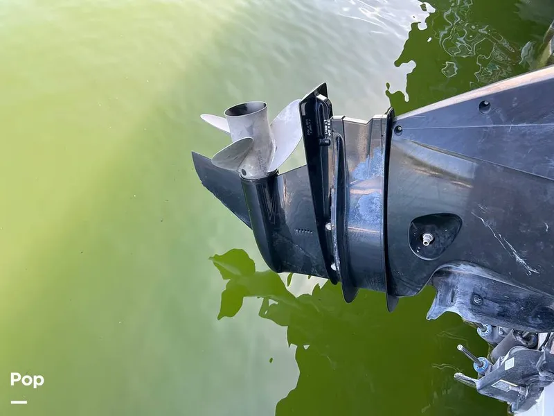 Slide: The Image of Bayliner VR6 OB 2022 - 16642743