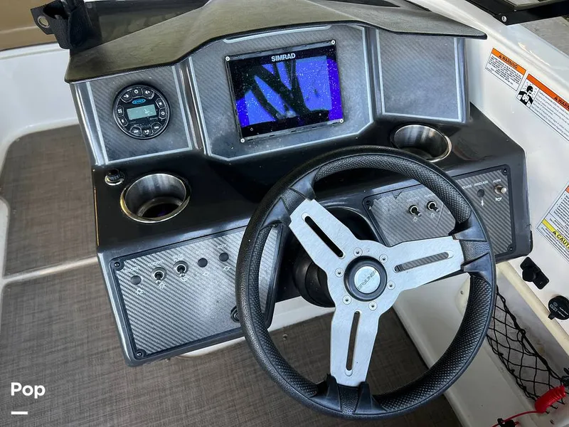 Slide: The Image of Bayliner VR6 OB 2022 - 16642704