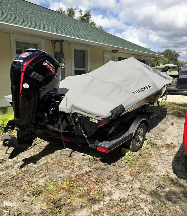 Slide: The Image of Bass Tracker 190tx 2018 - 16419271