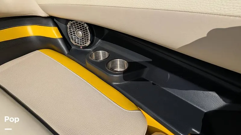 Slide: The Image of Malibu Wakesetter 23 LSV 2015 - 16413933