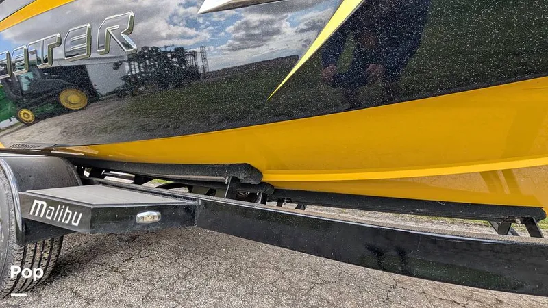Slide: The Image of Malibu Wakesetter 23 LSV 2015 - 16413945