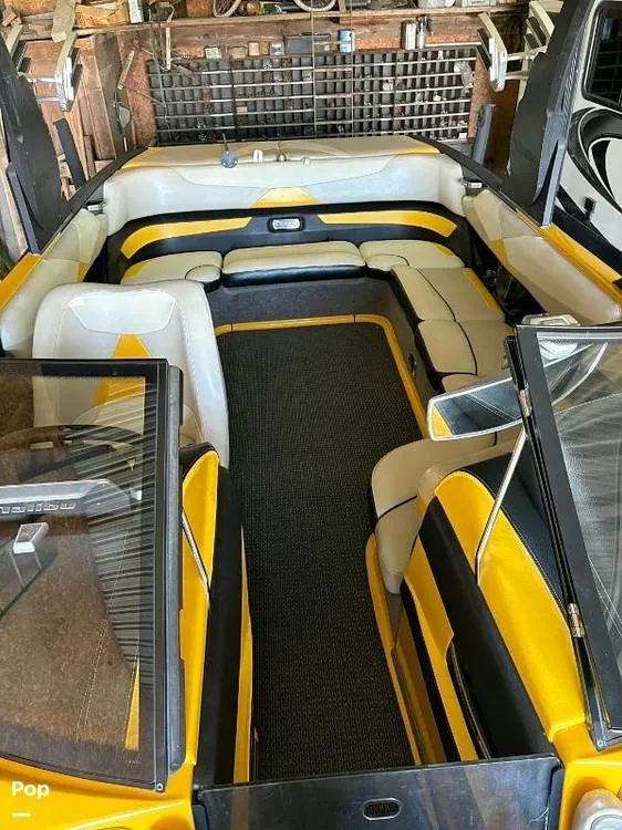 Slide: The Image of Malibu Wakesetter 23 LSV 2015 - 16402137