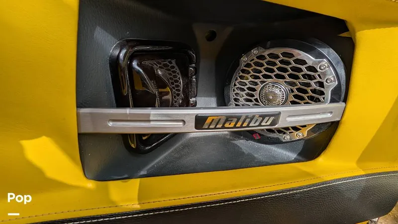 Slide: The Image of Malibu Wakesetter 23 LSV 2015 - 16413973