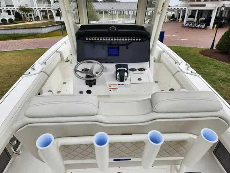 Slide: The Image of World Cat 260CC 2023 - 12