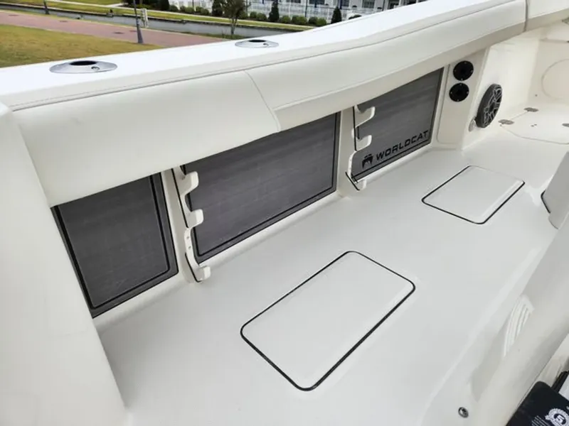 Slide: The Image of World Cat 260CC 2023 - 14