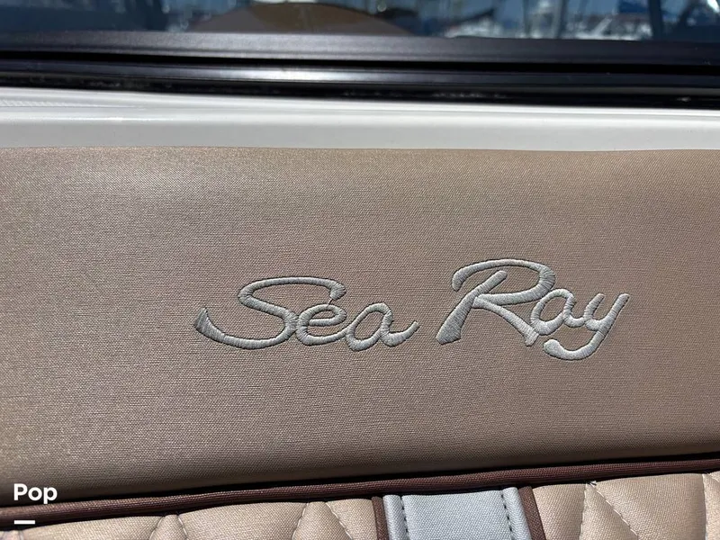 Slide: The Image of Sea Ray 270 SDX 2017 - 16611194