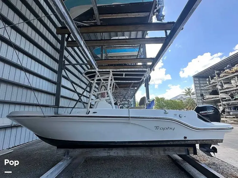 Slide: The Image of Bayliner Trophy T22CC 2023 - 16439684