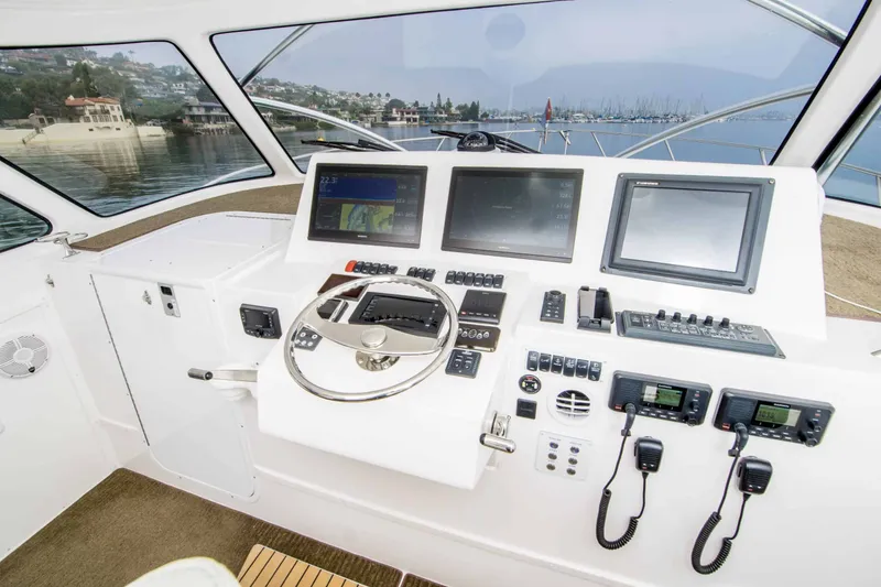 Slide: The Image of Albemarle 360 Express Fisherman 2022 - 14