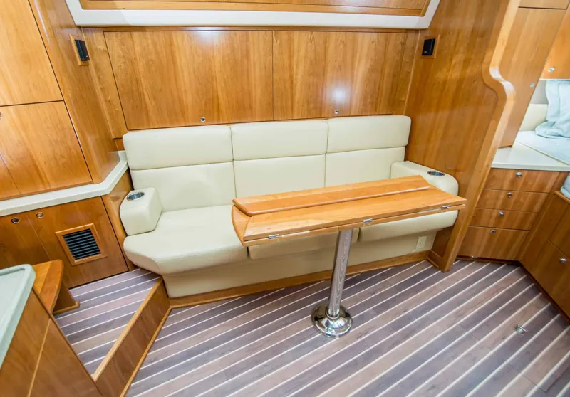 Slide: The Image of Albemarle 360 Express Fisherman 2022 - 19