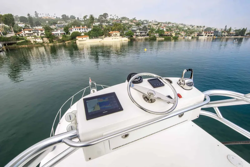Slide: The Image of Albemarle 360 Express Fisherman 2022 - 11