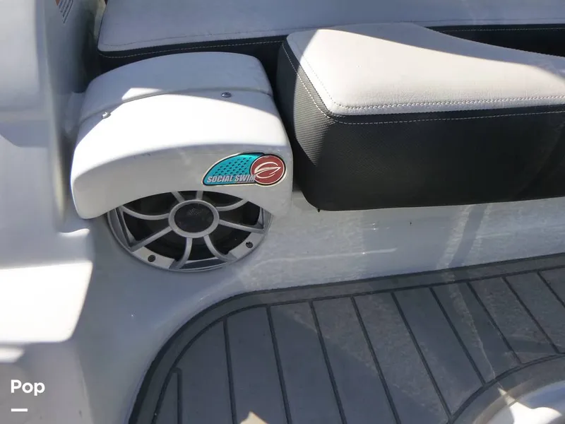 Slide: The Image of Crownline Boats 260 XSS 2023 - 16451182