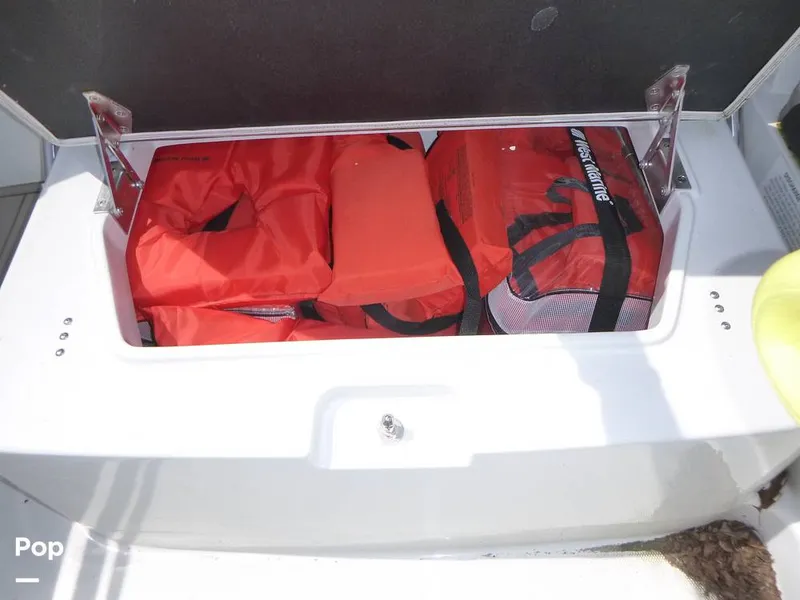 Slide: The Image of Crownline Boats 260 XSS 2023 - 16444602