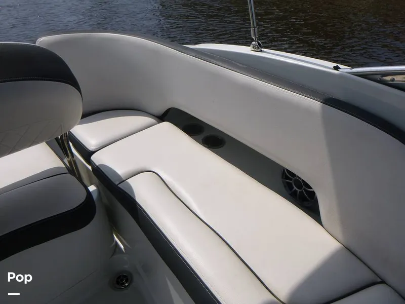 Slide: The Image of Crownline Boats 250 XSS 2023 - 16444413