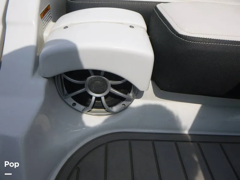 Slide: The Image of Crownline Boats 250 XSS 2023 - 16444406