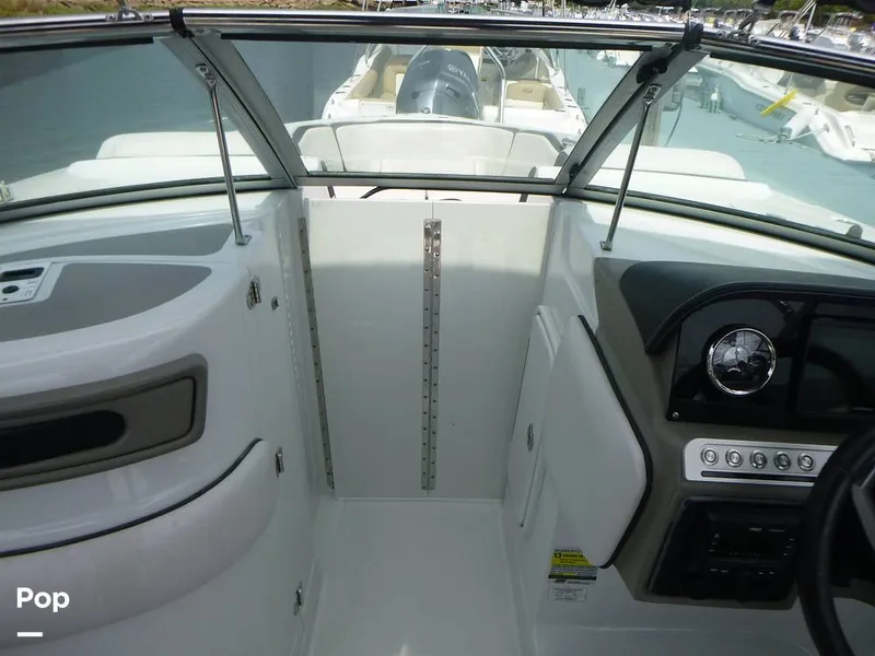 Slide: The Image of Crownline Boats 250 XSS 2023 - 16444430
