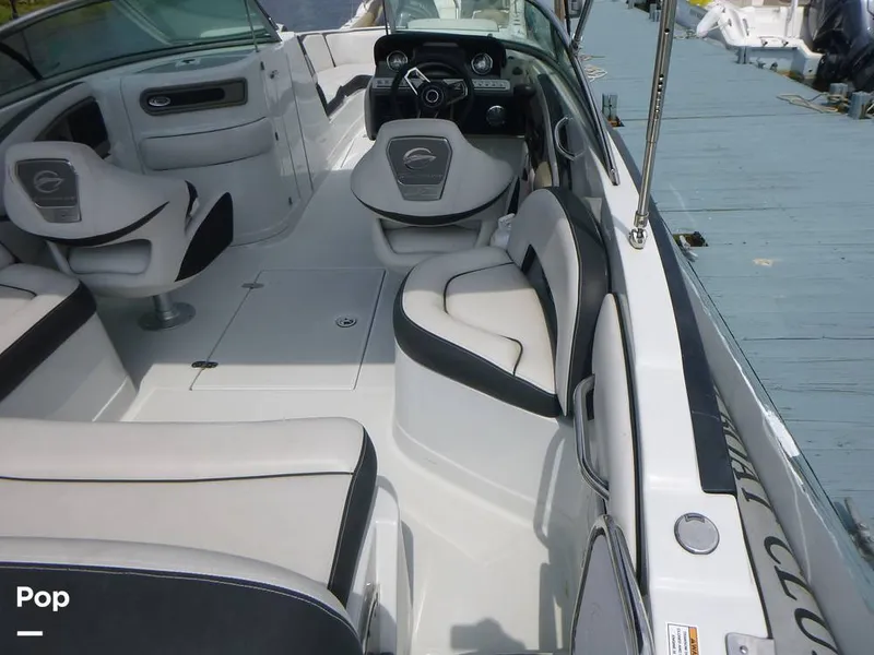 Slide: The Image of Crownline Boats 250 XSS 2023 - 16444408