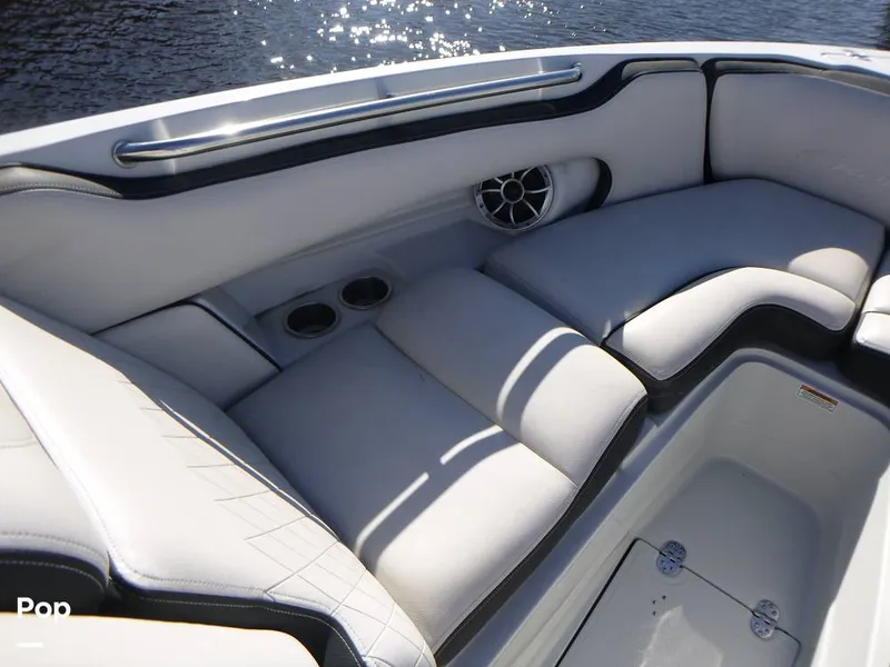 Slide: The Image of Crownline Boats 260 XSS 2023 - 16444383