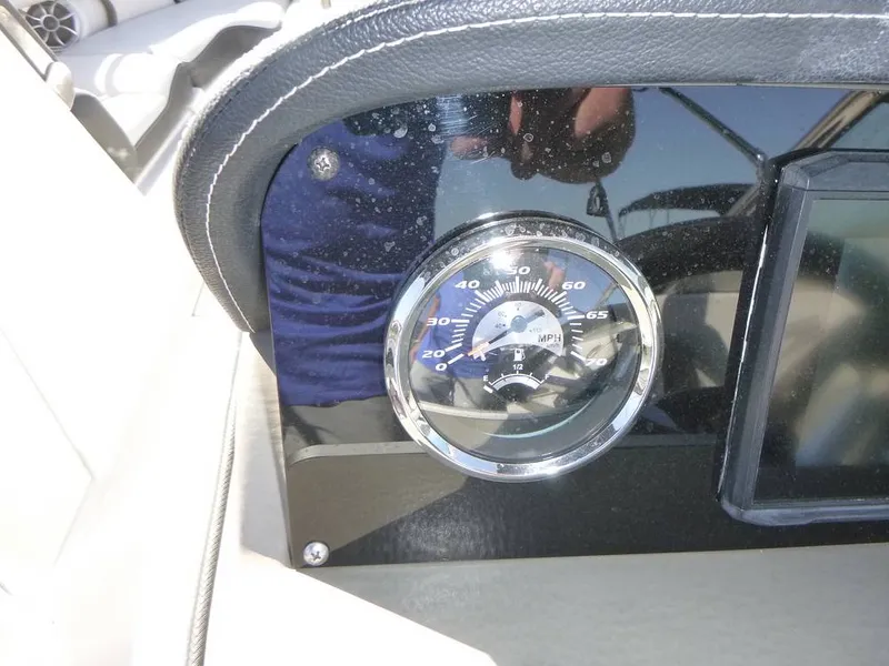 Slide: The Image of Crownline Boats 260 XSS 2023 - 16444374