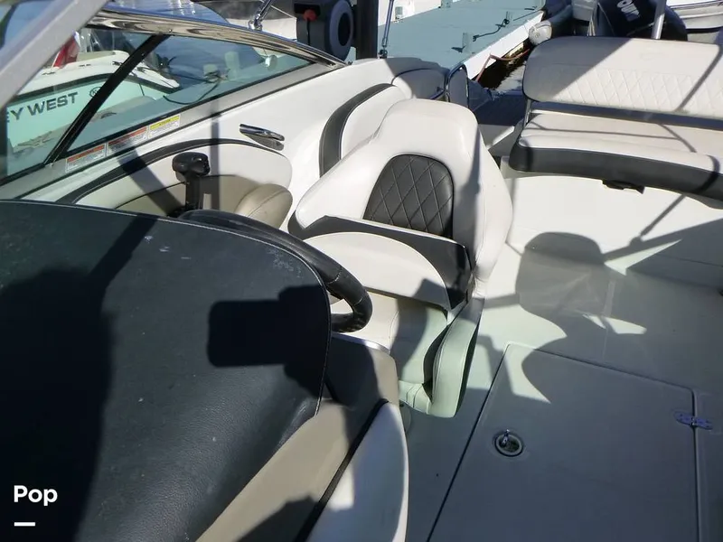 Slide: The Image of Crownline Boats 260 XSS 2023 - 16444397