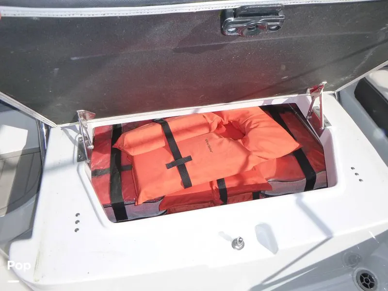 Slide: The Image of Crownline Boats 260 XSS 2023 - 16444352