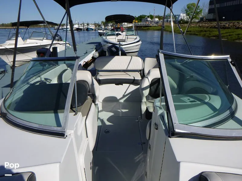 Slide: The Image of Crownline Boats 260 XSS 2023 - 16444395