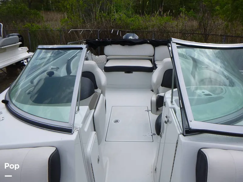 Slide: The Image of Crownline Boats 250 XSS 2023 - 16444333