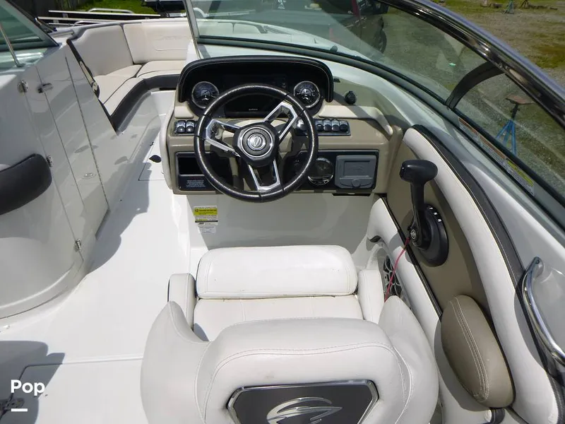 Slide: The Image of Crownline Boats 250 XSS 2023 - 16444318
