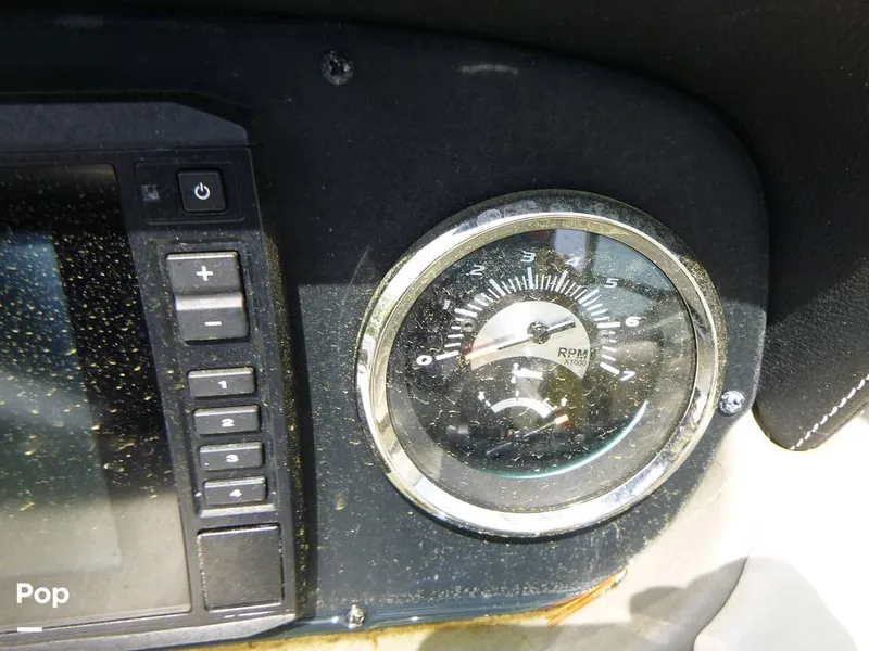 Slide: The Image of Crownline Boats 250 XSS 2023 - 16444316