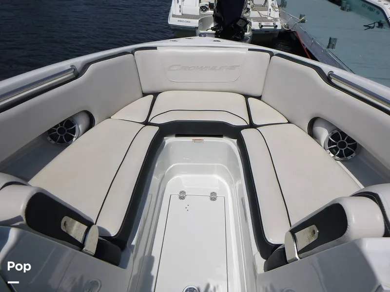Slide: The Image of Crownline Boats 250 XSS 2023 - 16432024