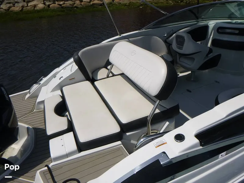 Slide: The Image of Crownline Boats 250 XSS 2023 - 16431991