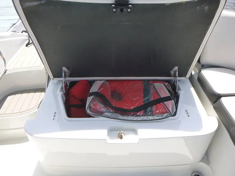Slide: The Image of Crownline Boats 250 XSS 2023 - 16431994