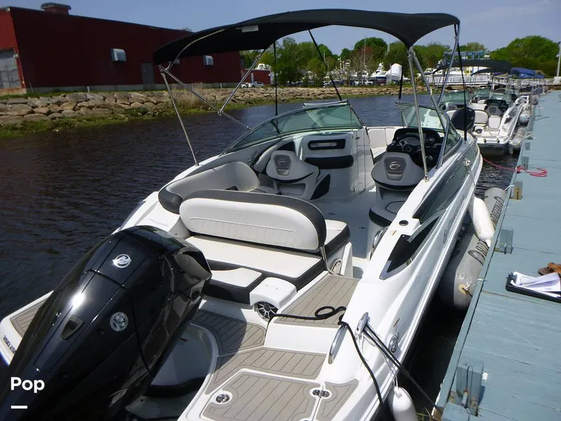 Slide: The Image of Crownline Boats 250 XSS 2023 - 16431987