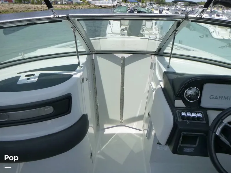 Slide: The Image of Crownline Boats 250 XSS 2023 - 16432023